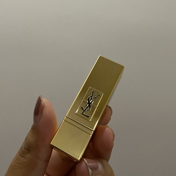 Yves Saint Laurent Other - Ysl lipstick (rouge)